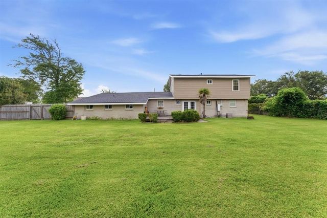 4000 Brinlee St Street, Lake Charles, LA 70605
