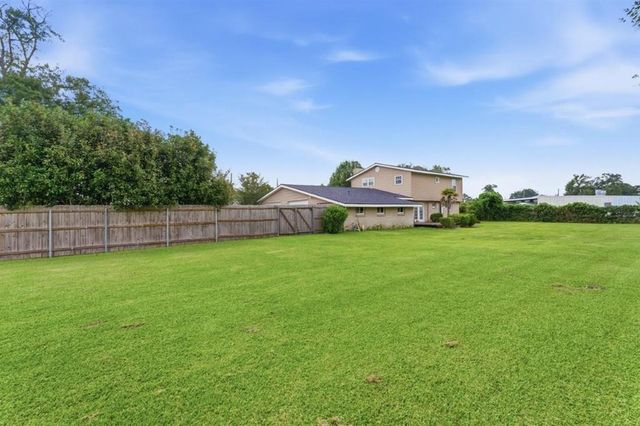 4000 Brinlee St Street, Lake Charles, LA 70605