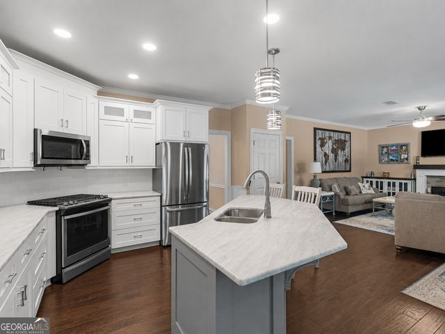225 Lofty Eagle Lane, Fayetteville, GA 30214