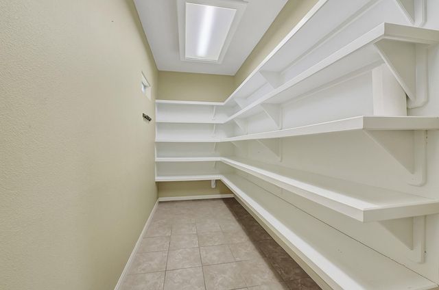 1004 8th Street, Dickinson, TX 77539