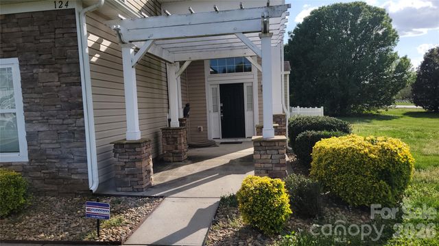 124 Settlers Grove Lane, Salisbury, NC 28146