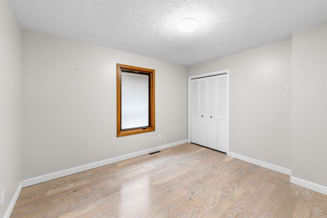 704 E Mentor Rd, Assaria, KS 67416