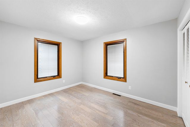 704 E Mentor Rd, Assaria, KS 67416