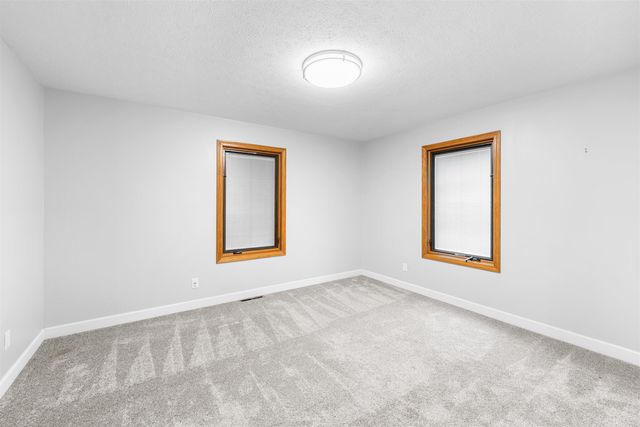 704 E Mentor Rd, Assaria, KS 67416