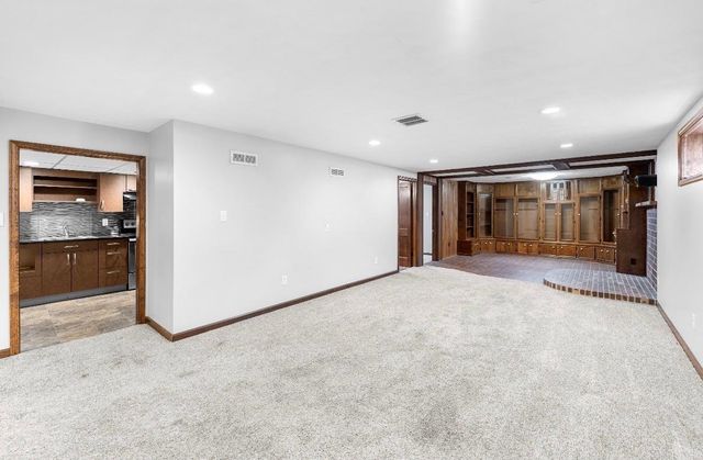 704 E Mentor Rd, Assaria, KS 67416