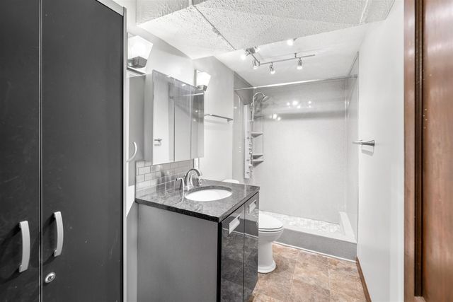 704 E Mentor Rd, Assaria, KS 67416