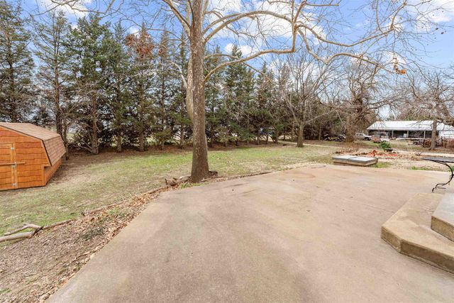 704 E Mentor Rd, Assaria, KS 67416