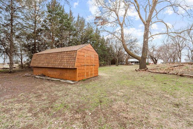 704 E Mentor Rd, Assaria, KS 67416