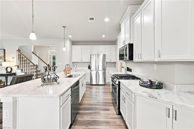 141 Indian Creek RD, Chesapeake, VA 23322