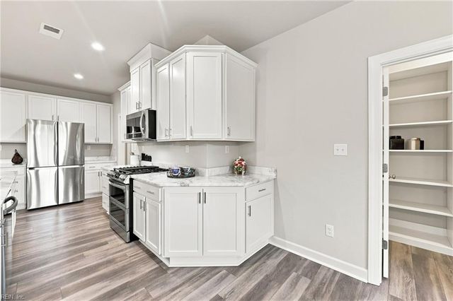 141 Indian Creek RD, Chesapeake, VA 23322