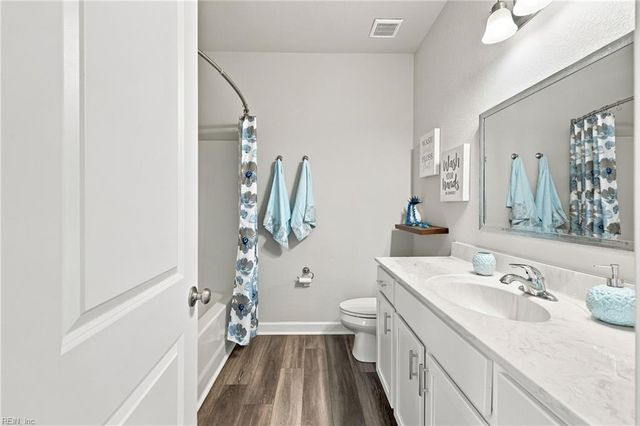 141 Indian Creek RD, Chesapeake, VA 23322