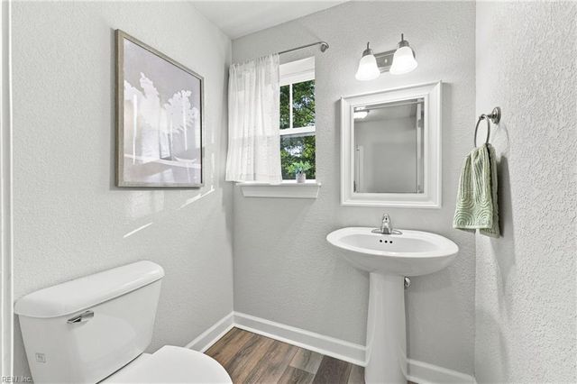 141 Indian Creek RD, Chesapeake, VA 23322