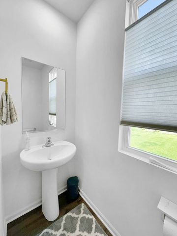 765 Kentshire Circle, Elgin, IL 60124