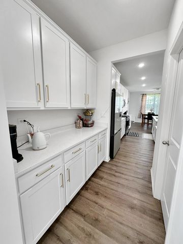 765 Kentshire Circle, Elgin, IL 60124