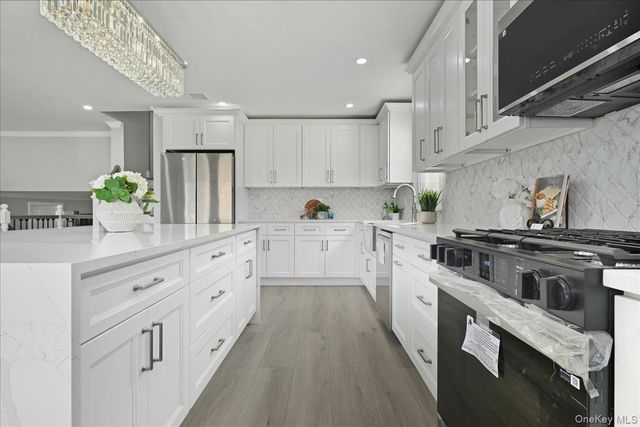 1050 Hastings Street, Baldwin, NY 11510