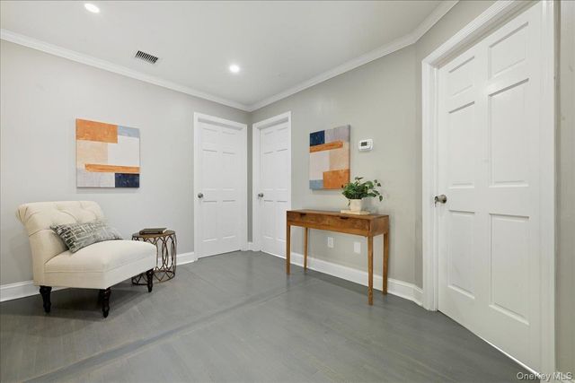 1050 Hastings Street, Baldwin, NY 11510