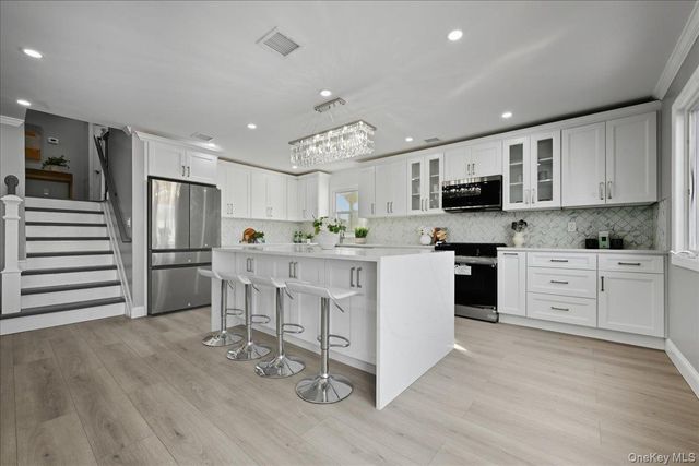 1050 Hastings Street, Baldwin, NY 11510