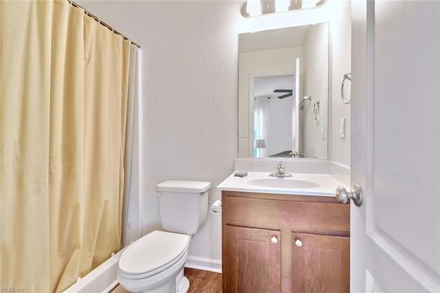 274 Paradise DR, Portsmouth, VA 23701