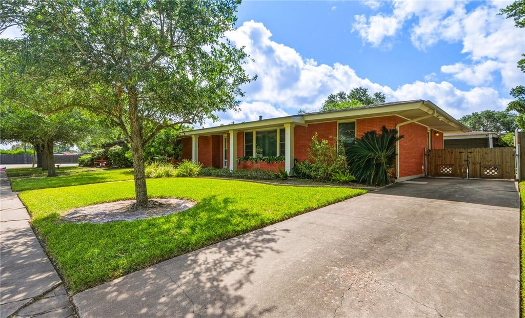 505 Williamson Pl, Corpus Christi, TX 78411 — photo 2