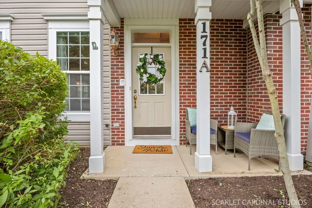 171 Brompton Lane A, Sugar Grove, IL 60554