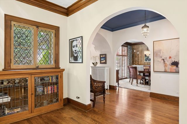 411 N Belmont Avenue, Arlington Heights, IL 60004