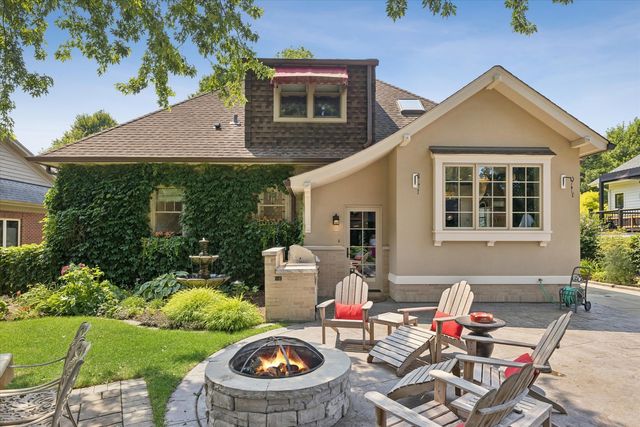 411 N Belmont Avenue, Arlington Heights, IL 60004