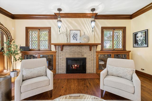 411 N Belmont Avenue, Arlington Heights, IL 60004