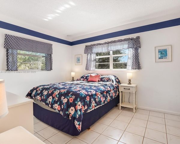 4705 NW 35th St 616, Lauderdale Lakes, FL 33319