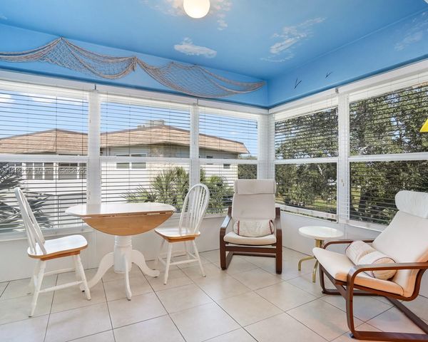 4705 NW 35th St 616, Lauderdale Lakes, FL 33319
