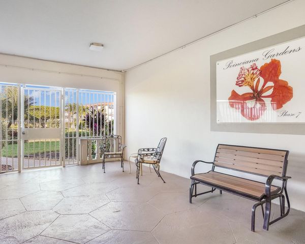 4705 NW 35th St 616, Lauderdale Lakes, FL 33319