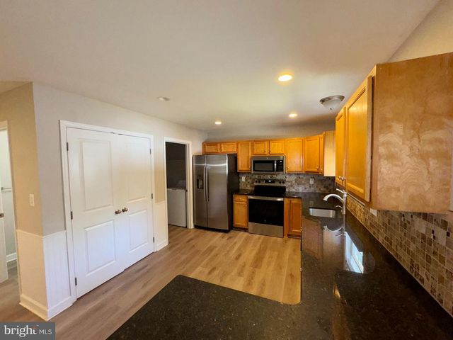 650 210TH ST, Pasadena, MD 21122