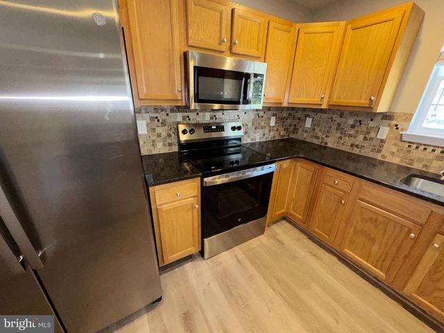 650 210TH ST, Pasadena, MD 21122