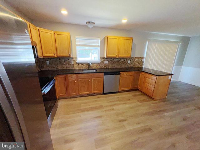 650 210TH ST, Pasadena, MD 21122