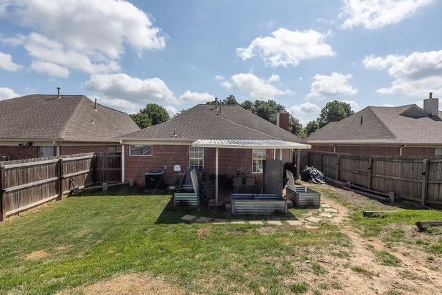 9011 PEPPER HOLLOW CT, Memphis, TN 38016
