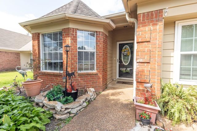 9011 PEPPER HOLLOW CT, Memphis, TN 38016