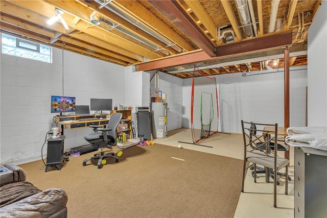 106 Clearwater Drive, Franklin Twp, PA 16117