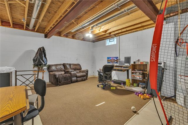 106 Clearwater Drive, Franklin Twp, PA 16117