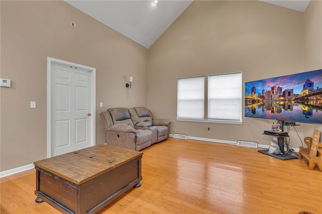 106 Clearwater Drive, Franklin Twp, PA 16117