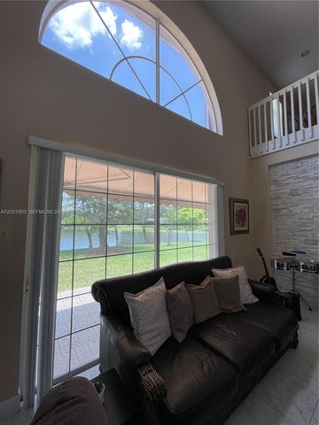 340 SW 167th Ave, Pembroke Pines, FL 33027