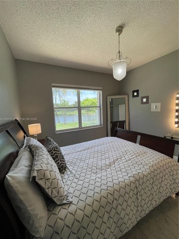 340 SW 167th Ave, Pembroke Pines, FL 33027