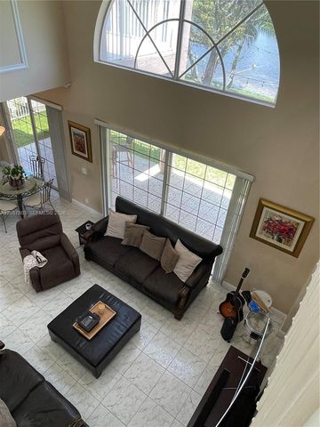 340 SW 167th Ave, Pembroke Pines, FL 33027