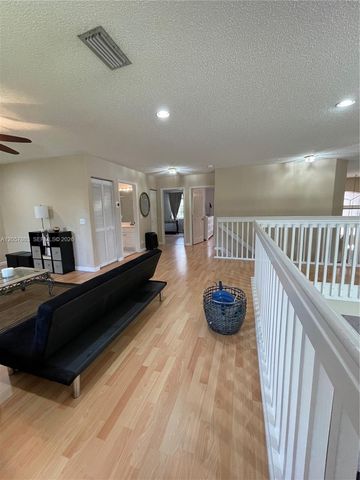 340 SW 167th Ave, Pembroke Pines, FL 33027