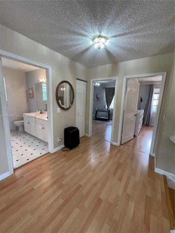 340 SW 167th Ave, Pembroke Pines, FL 33027