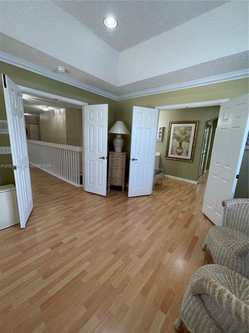 340 SW 167th Ave, Pembroke Pines, FL 33027