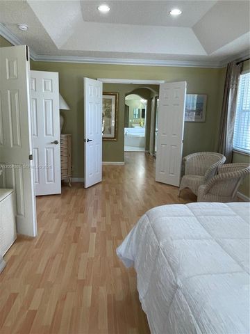 340 SW 167th Ave, Pembroke Pines, FL 33027