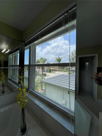 340 SW 167th Ave, Pembroke Pines, FL 33027