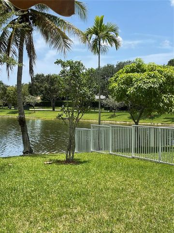 340 SW 167th Ave, Pembroke Pines, FL 33027
