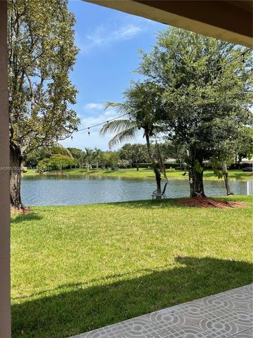 340 SW 167th Ave, Pembroke Pines, FL 33027