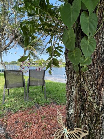 340 SW 167th Ave, Pembroke Pines, FL 33027