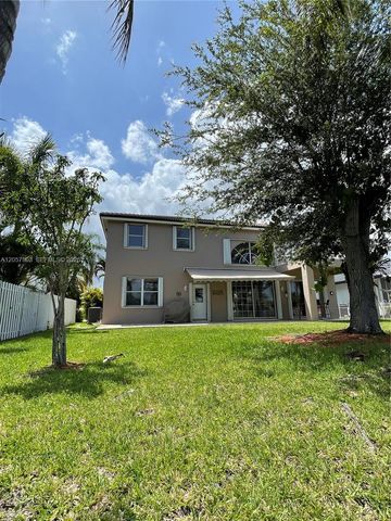 340 SW 167th Ave, Pembroke Pines, FL 33027